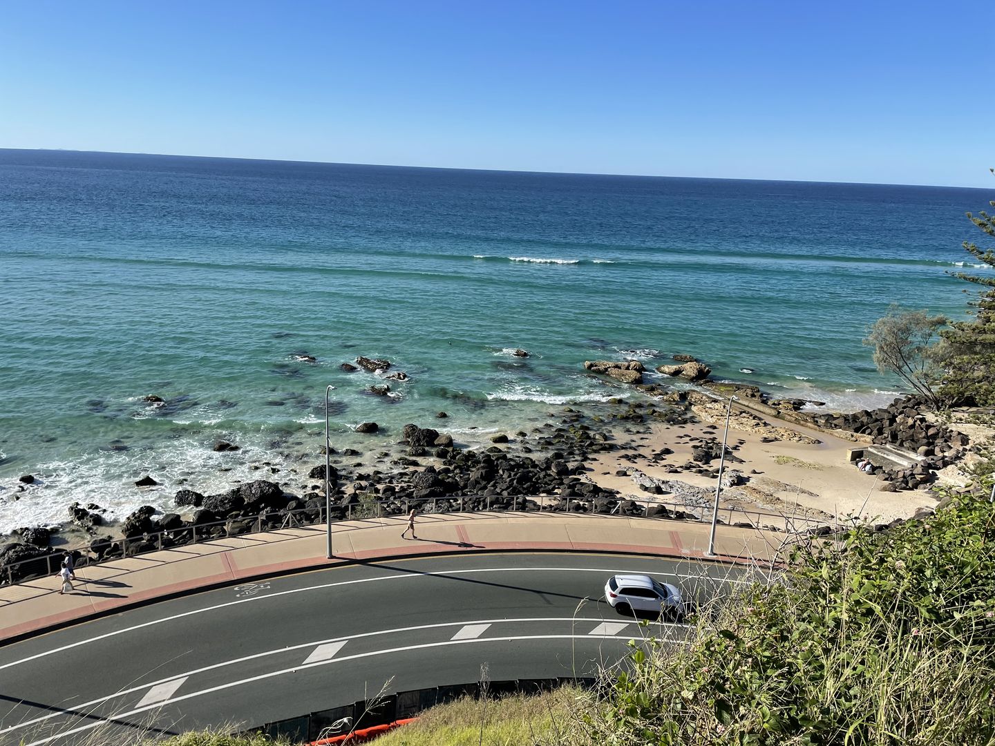 Kirra Point 11 April  2023